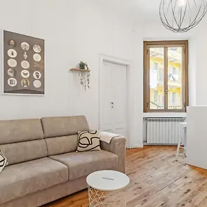 https://apt-navigli-charming-flat.it-lombardy.com