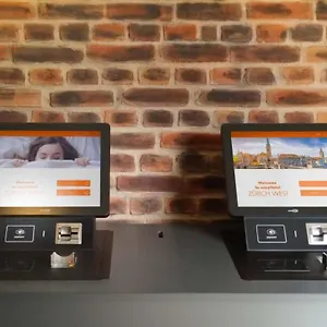 Hotel Easyhotel Centre
